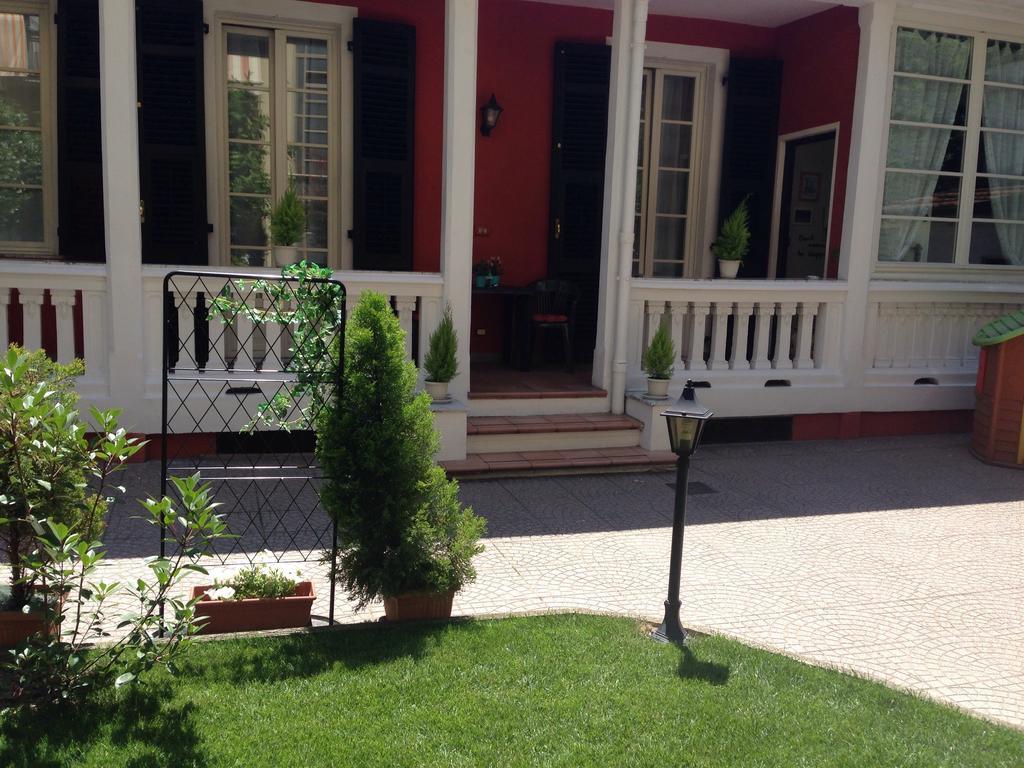 At 128 A Little Garden In The Appartement *